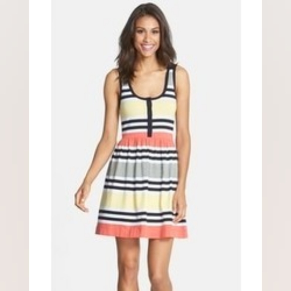 Stripped Jersey Fit & Flare Dress Size 4 - Picture 8 of 8